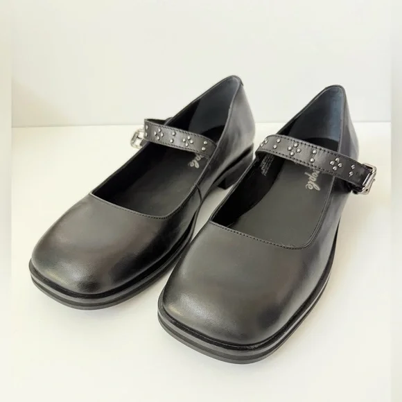 NWT Free People Mary Janes in Black Leather, Size 9 - Picture 1 of 10